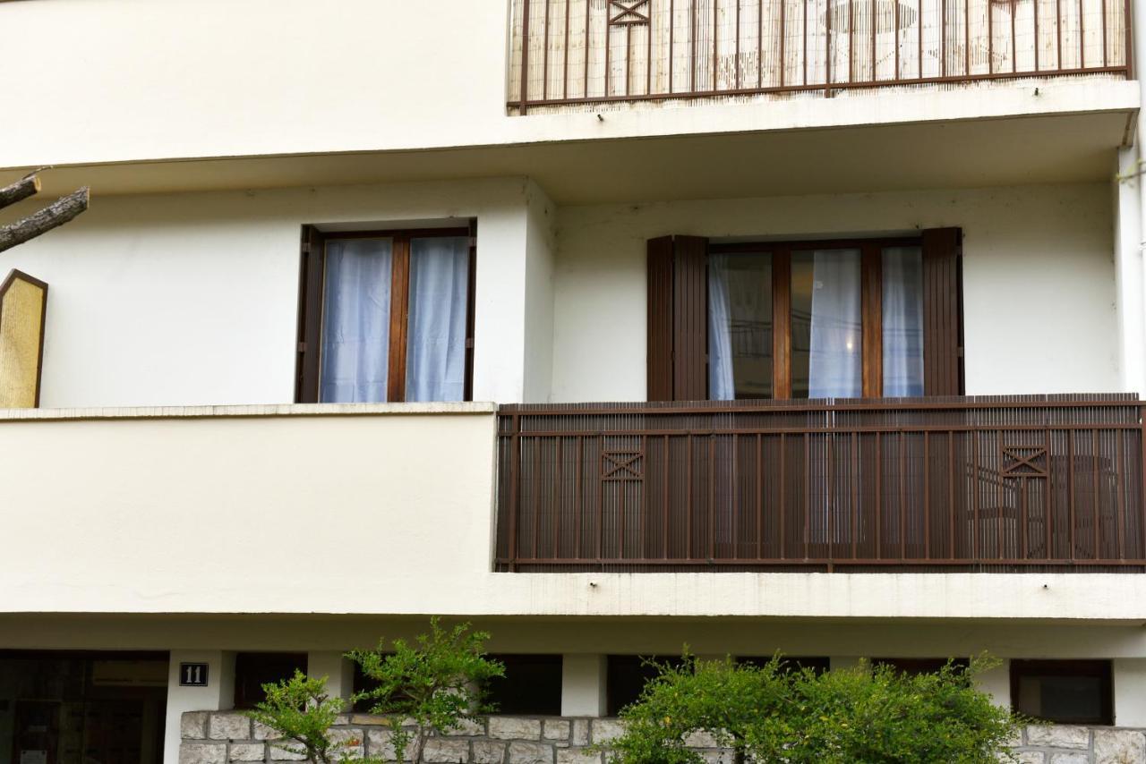Confortable T2 Avec Parking Prive Au Centre De Brive Exterior photo